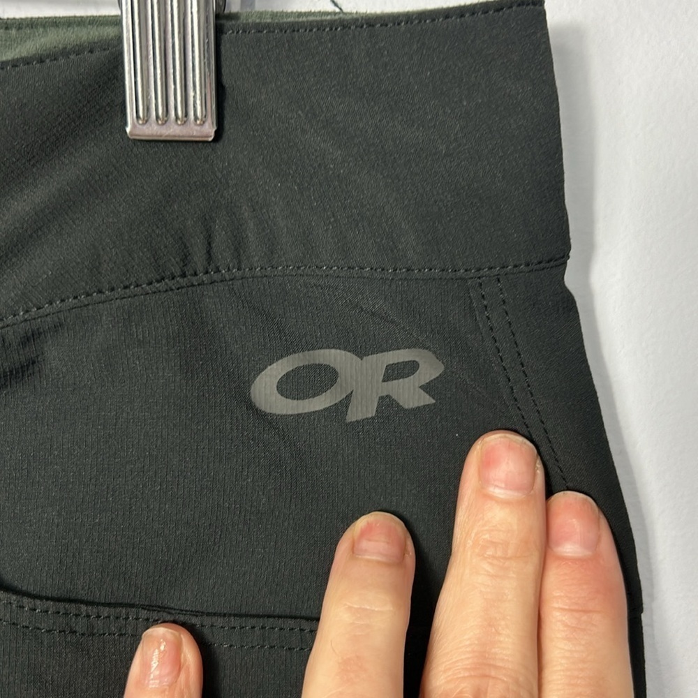 Women’s Black Straight-Leg Pants - Picture 2 of 13